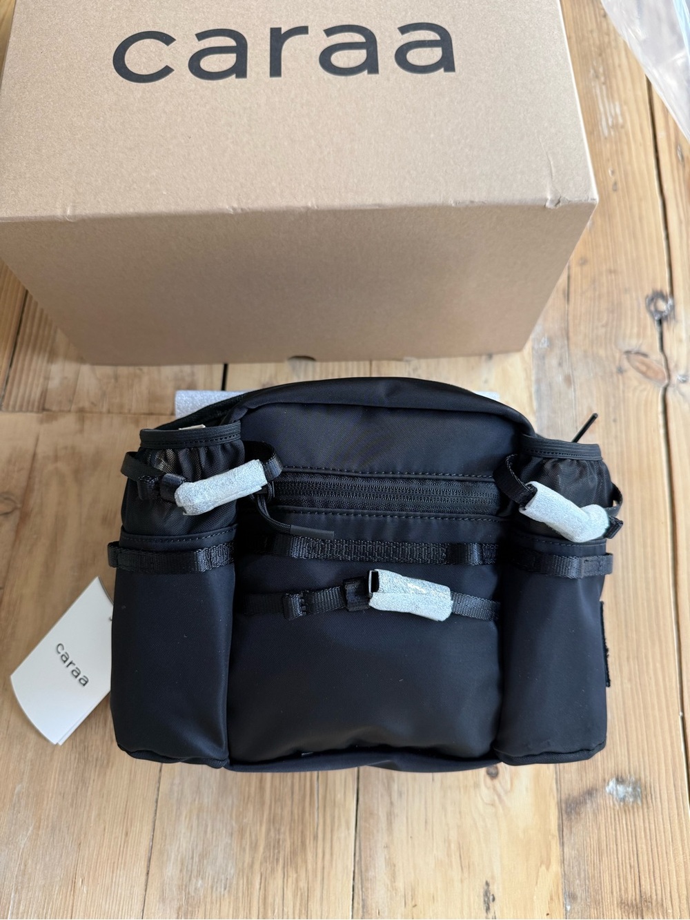 Caraa Travel Waistbag, Black, NWT